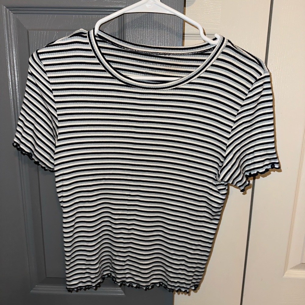 AE Large Striped Crop Tee